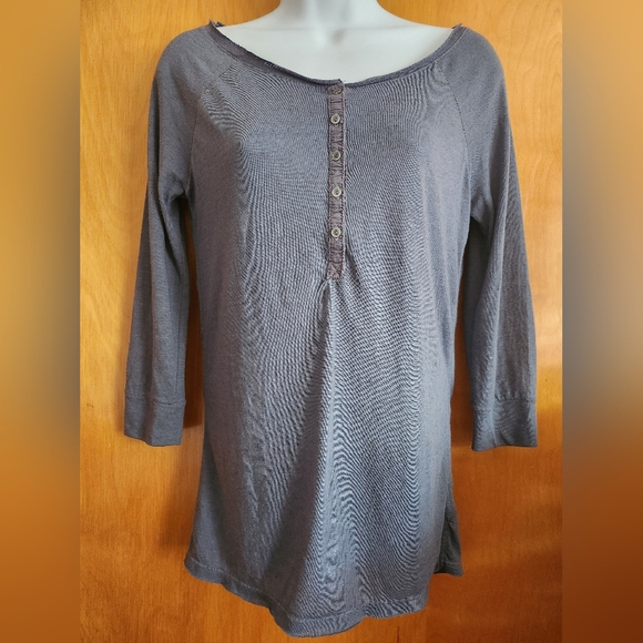 American Eagle Top 3/4 Sleeve Size XS - Picture 3 of 8